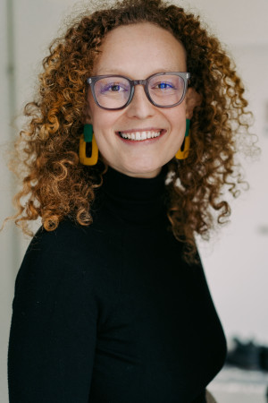 Profile Image of Anna Hoss